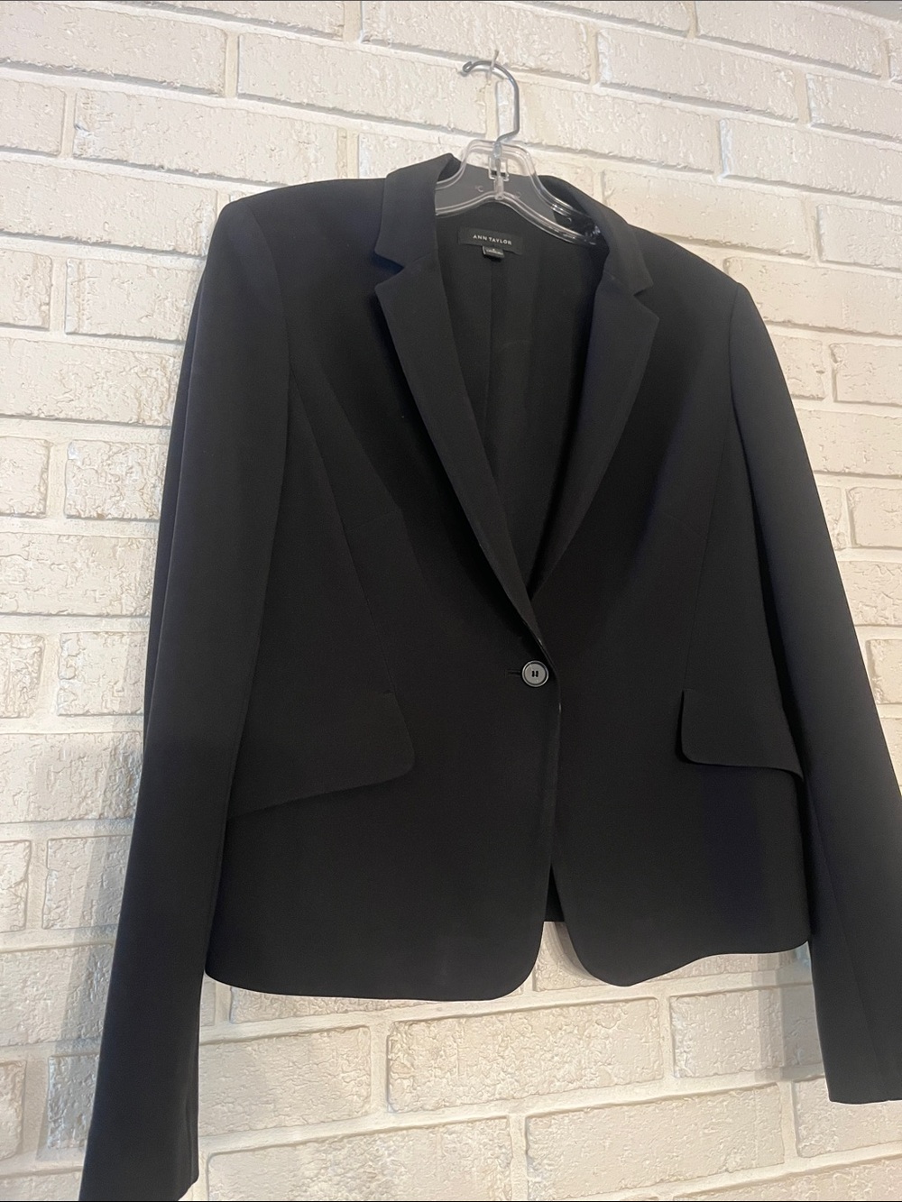 Ann Taylor Black Single-Button Tailored Blazer